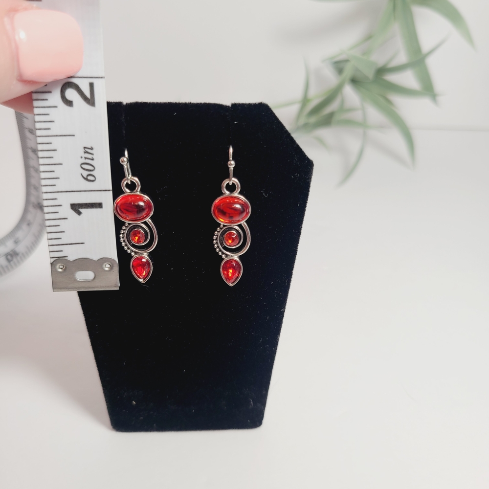 Elegant Red and Silver Tone Dangle Earrings - Picture 4 of 5